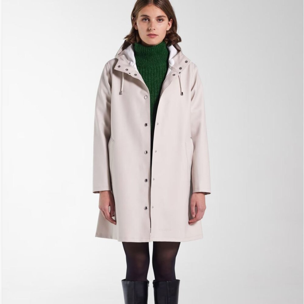 Stutterheim Stockholm  Mosebacke Raincoat Extra Small Light Sand
